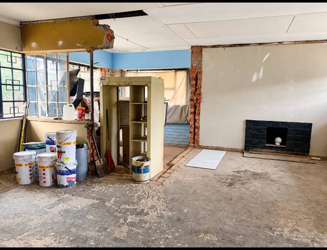 3 BEDROOM HOUSE FOR SALE IN VANDERBIJLPARK CE 2